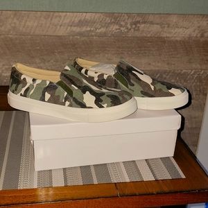 Let's See Style Brody Camo Slip-on sneaker